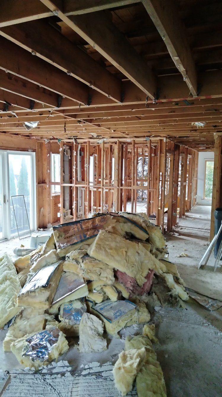 There is a pile of insulation in the middle of the room.