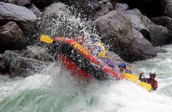 Rafting in Oboke Gorge