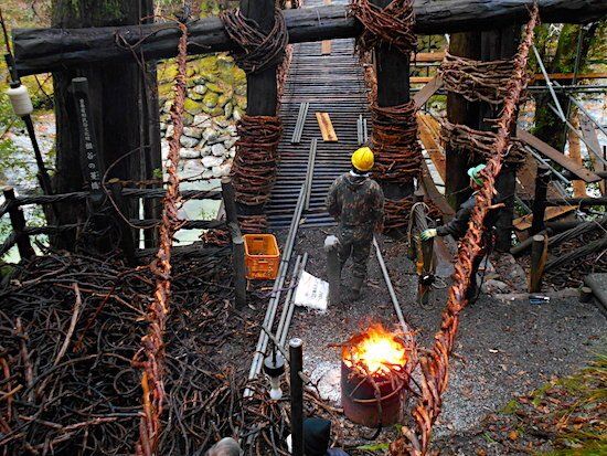 Kazurabashi vine bridge rebuild 2021