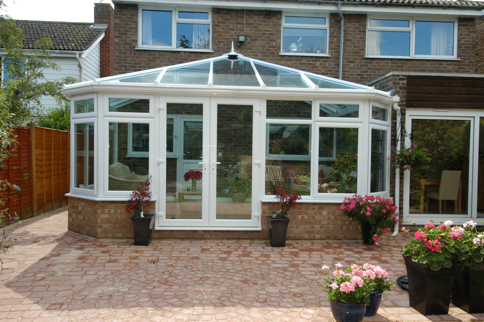 Conservatory design with brickwork