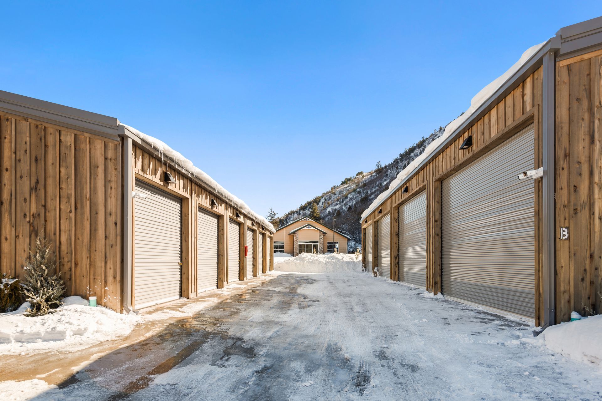 Snowmass Self Storage Drive-Up