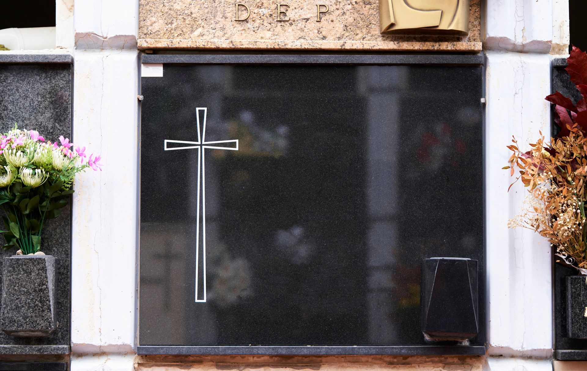 Monumenti funebri proposta 2