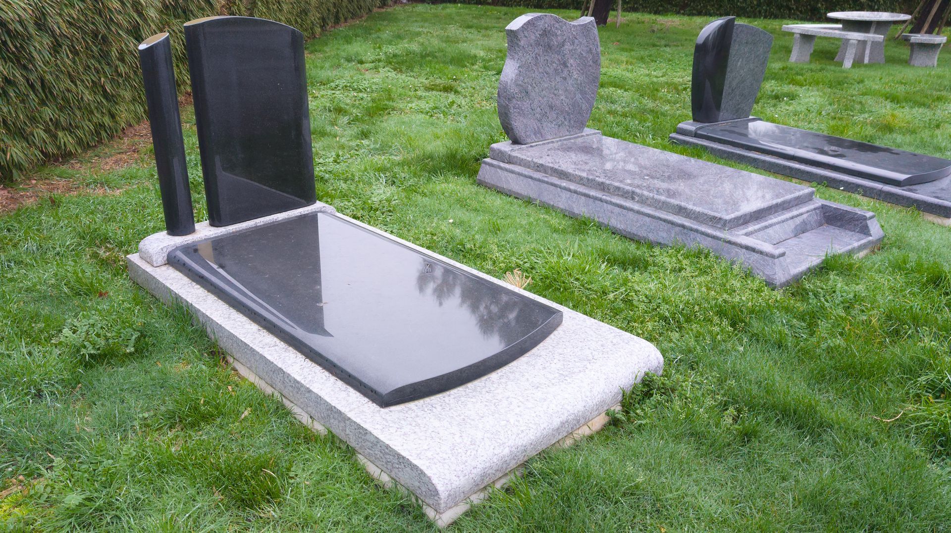 Monumenti funebri proposta 3