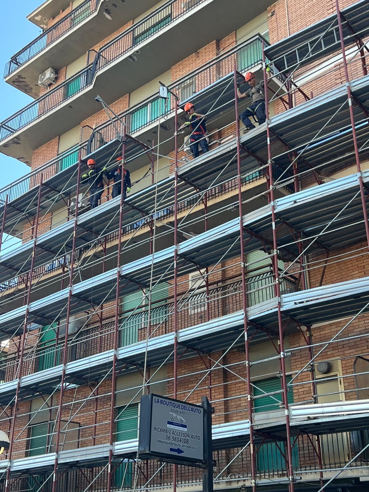 allestimento impalcature edili