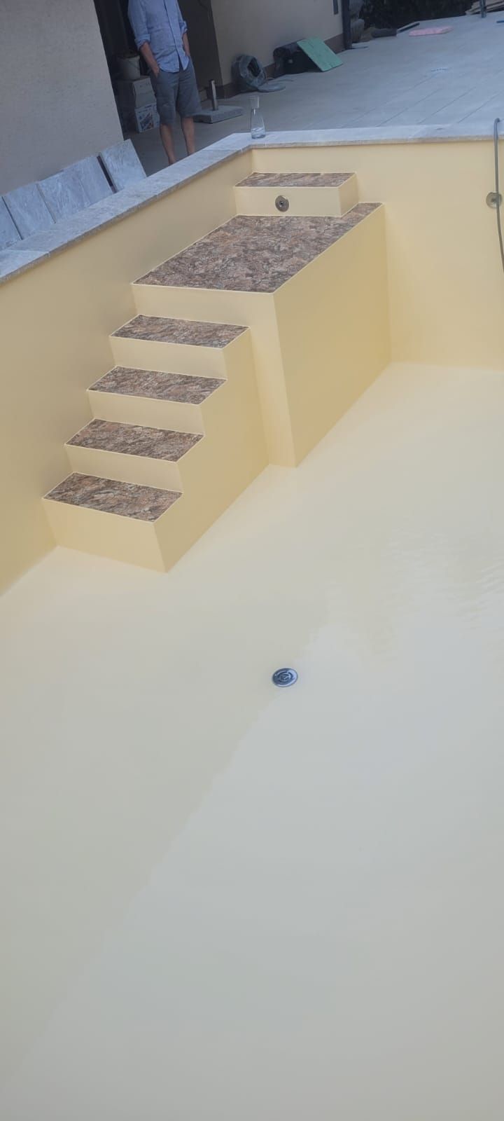 fertige Sanierung eines Pools