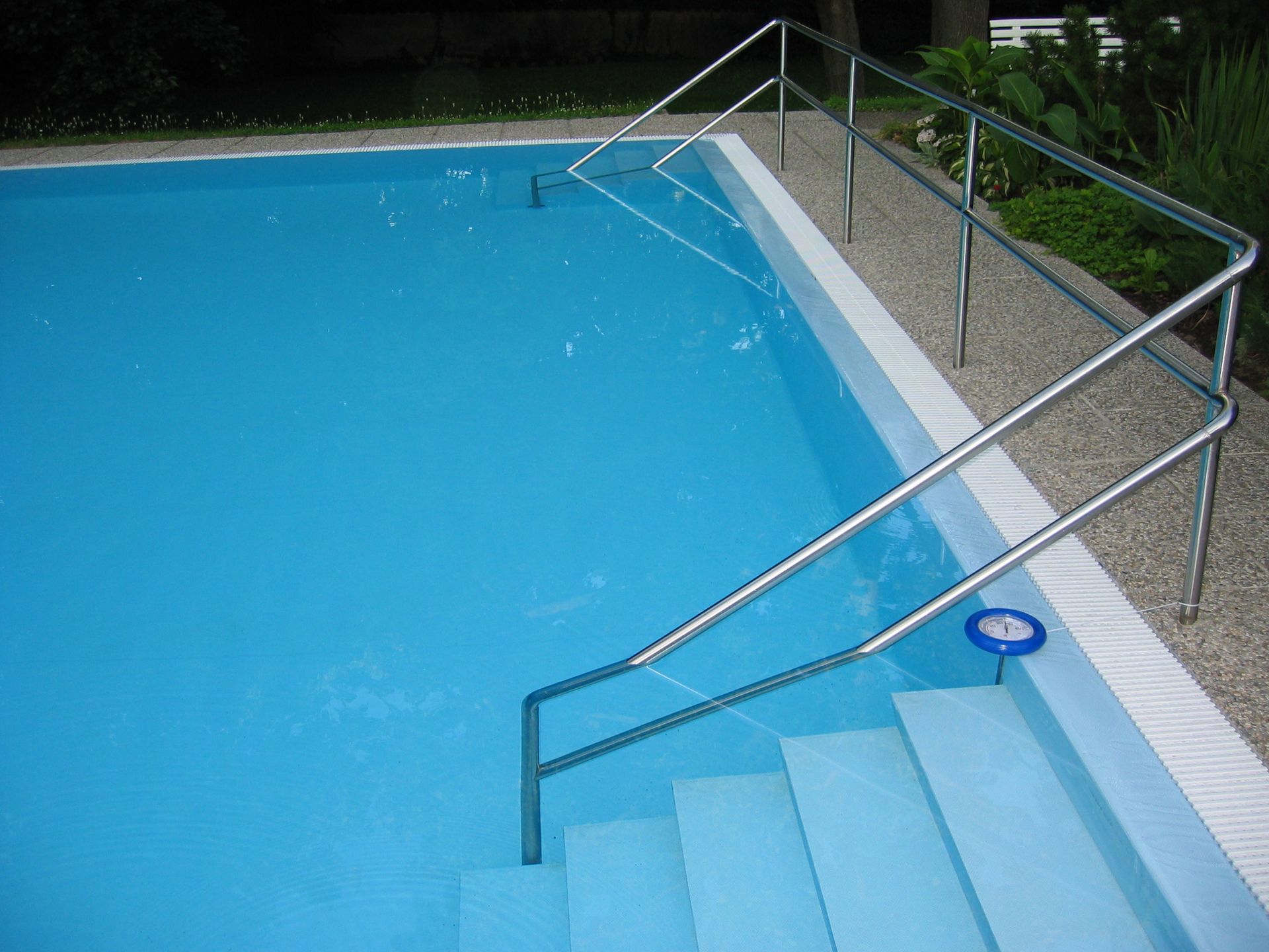 fertige Sanierung eines Pools