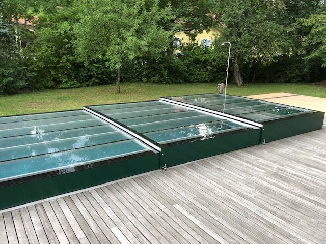 Pool mit Überdachung