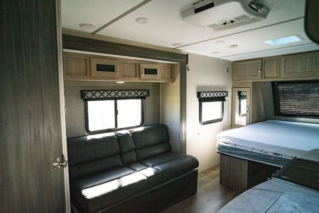 458072038_420551113907572_1254