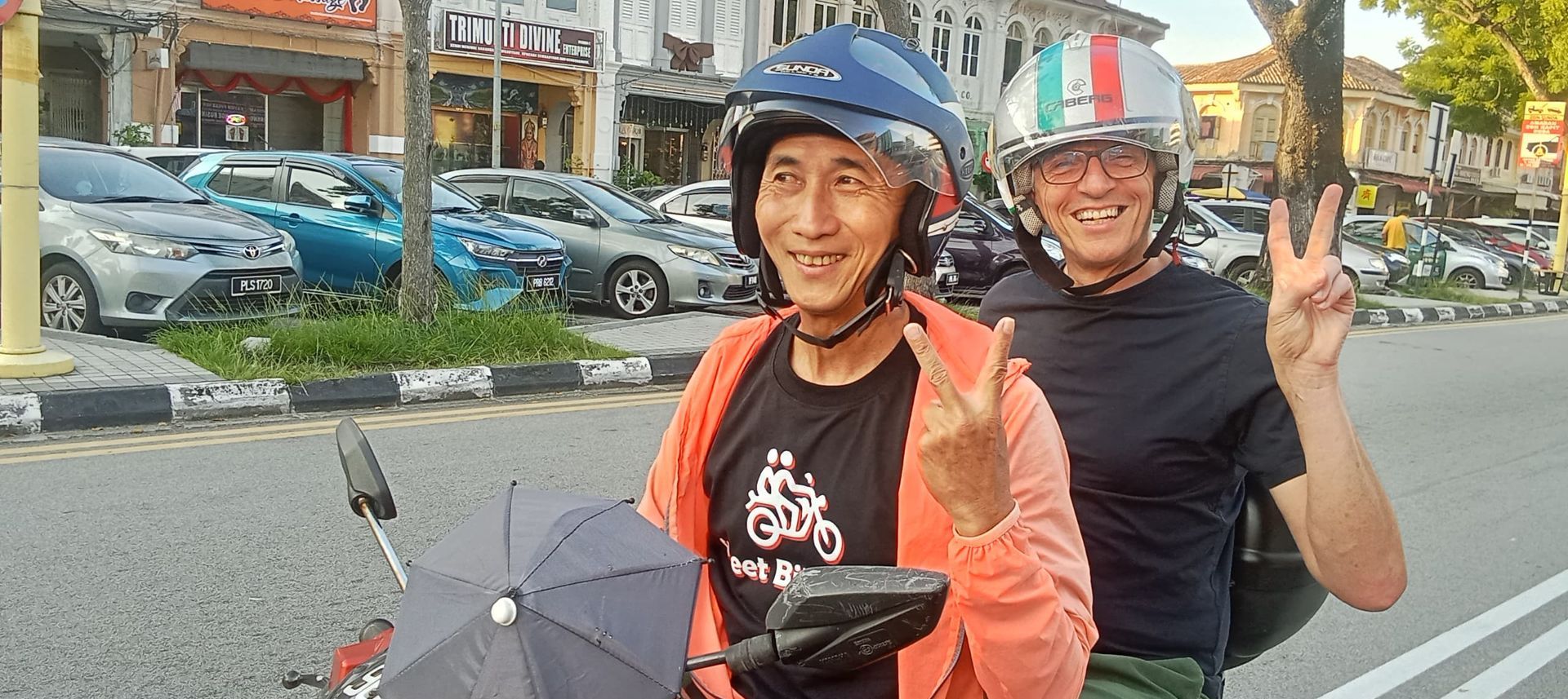 Back of the Motorbike Street Bite Tour