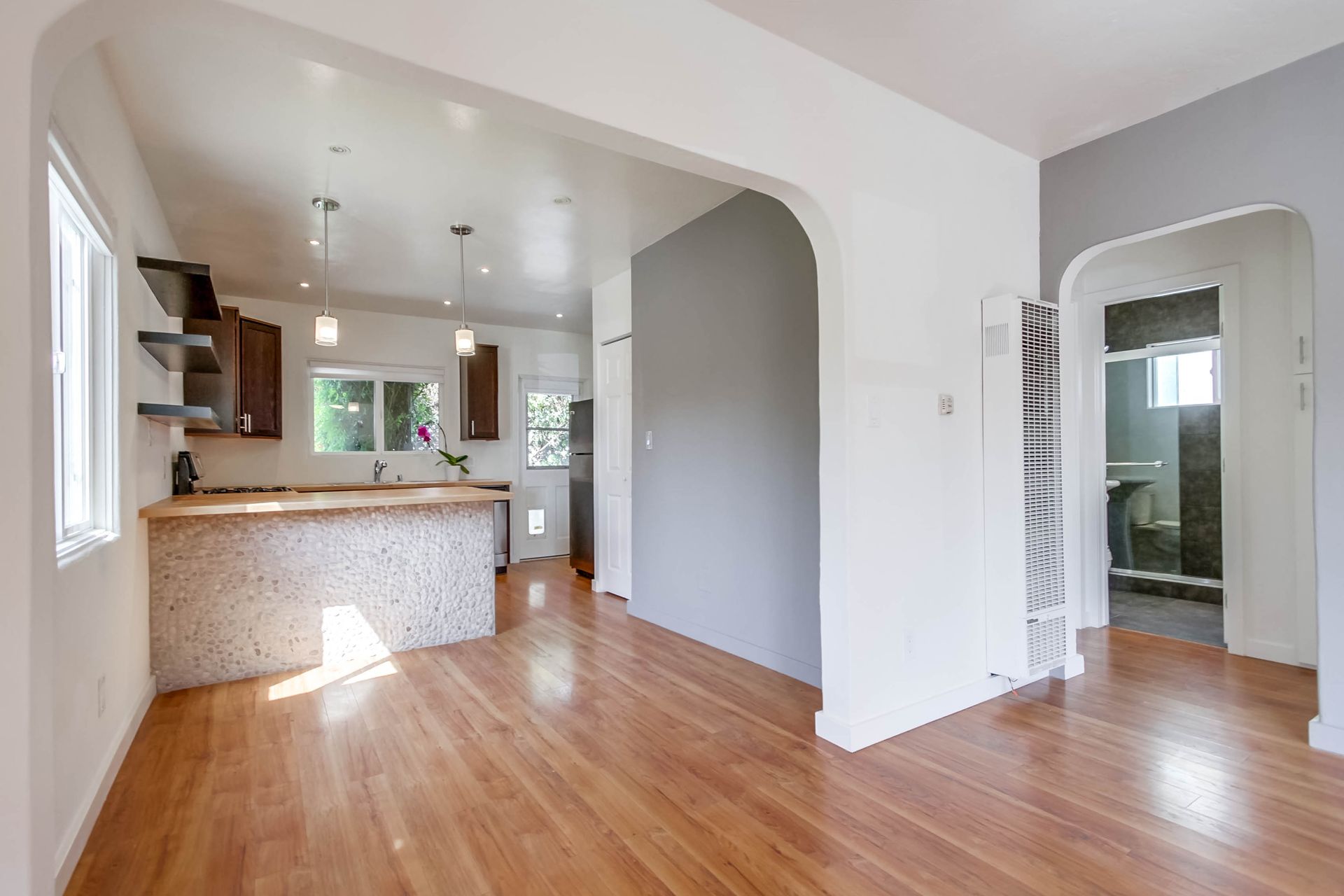 3975 living room arch