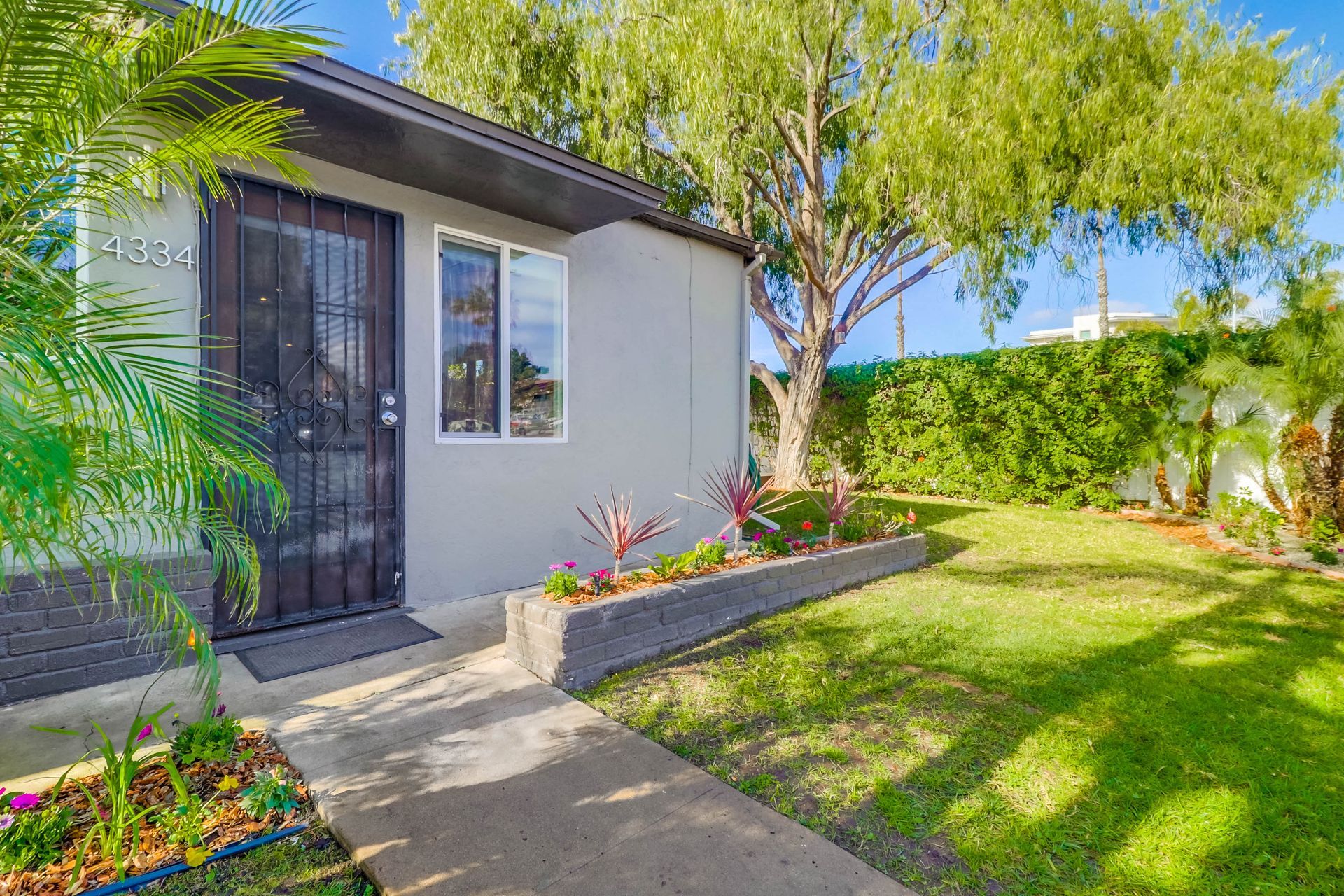 4334 gersham cottage