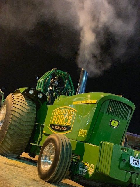 Green tractor 