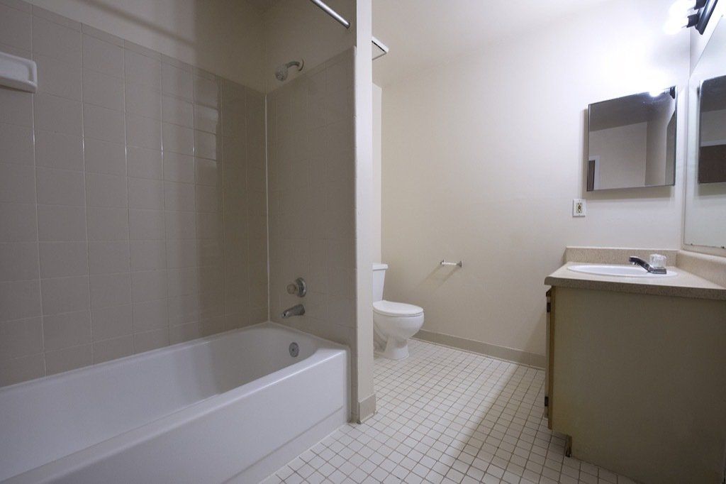 Wilderness-Park-bathroom-2