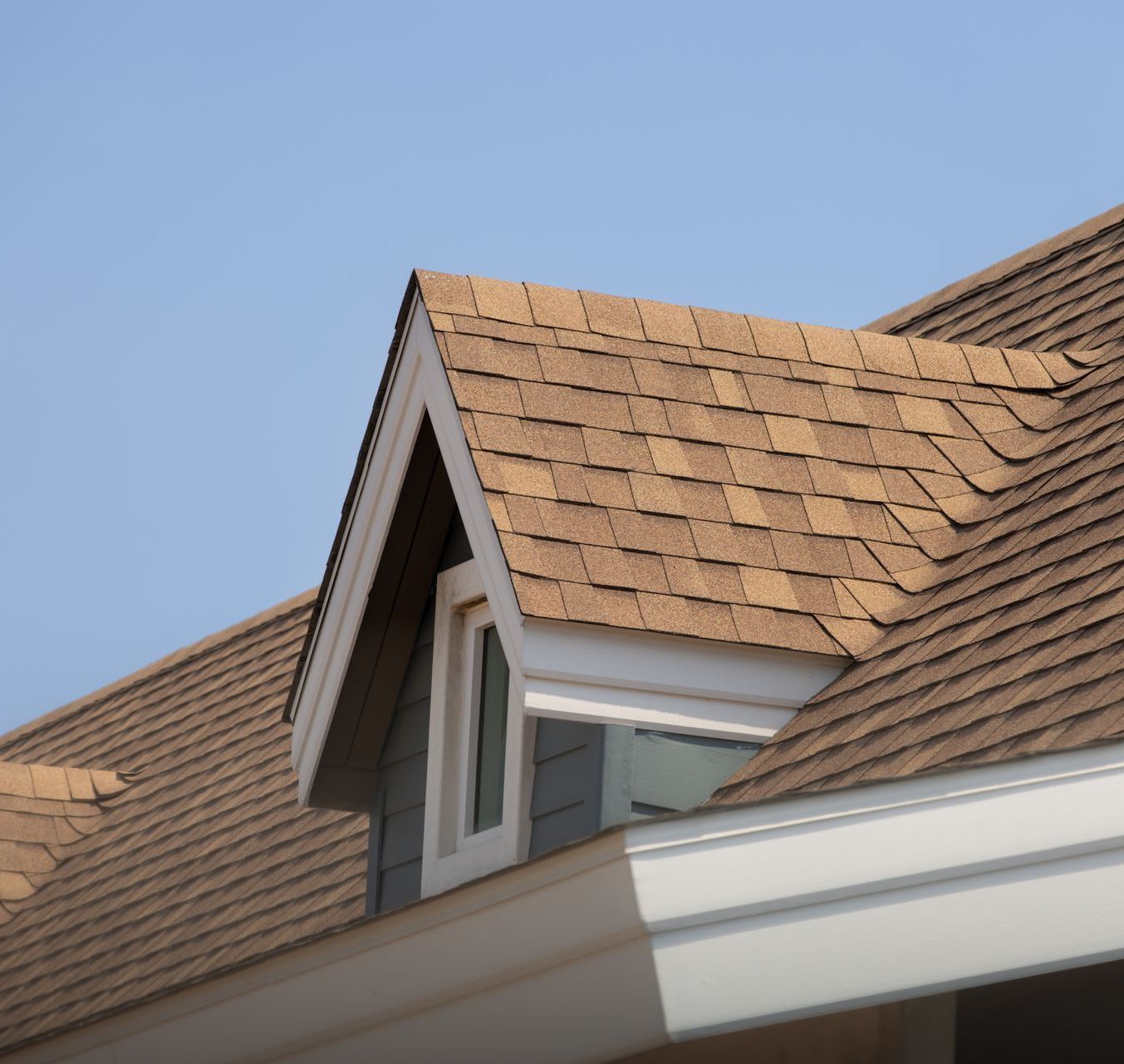 Call R.A. Woodall today. Top-rated roofer in Williamsburg and Newport News. Top Rated Roofer in Williamsburg, VA an Newport News, VA.