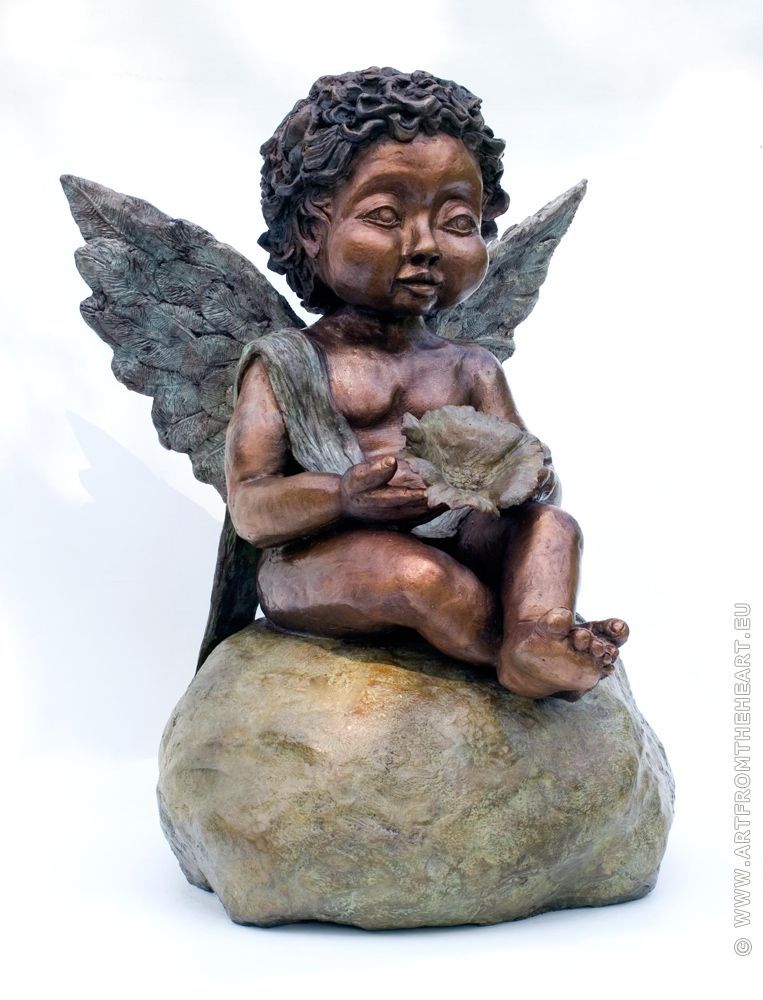 Bronzen urn: Cherubijn