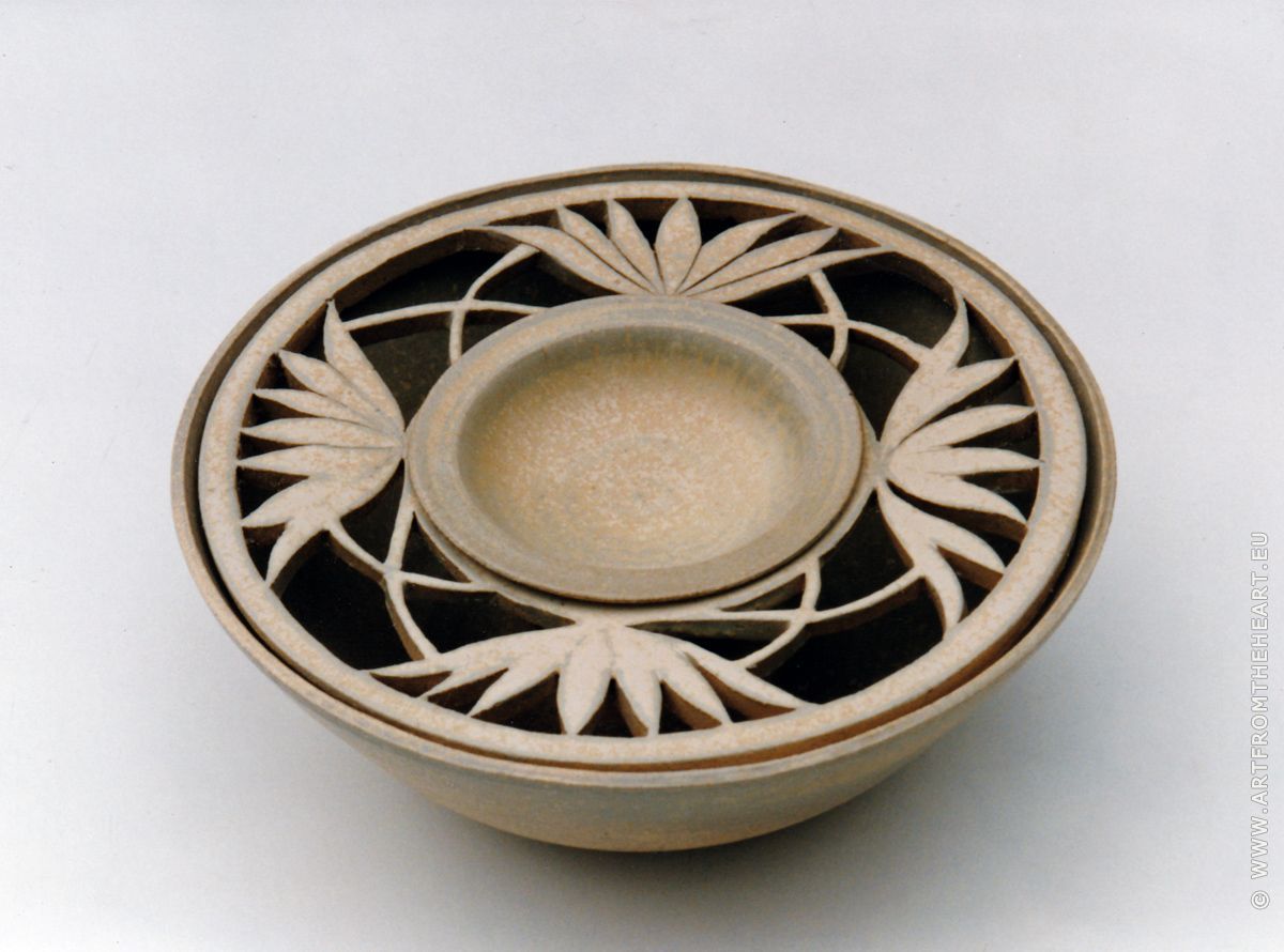 Lichtschaal met bloempatroon