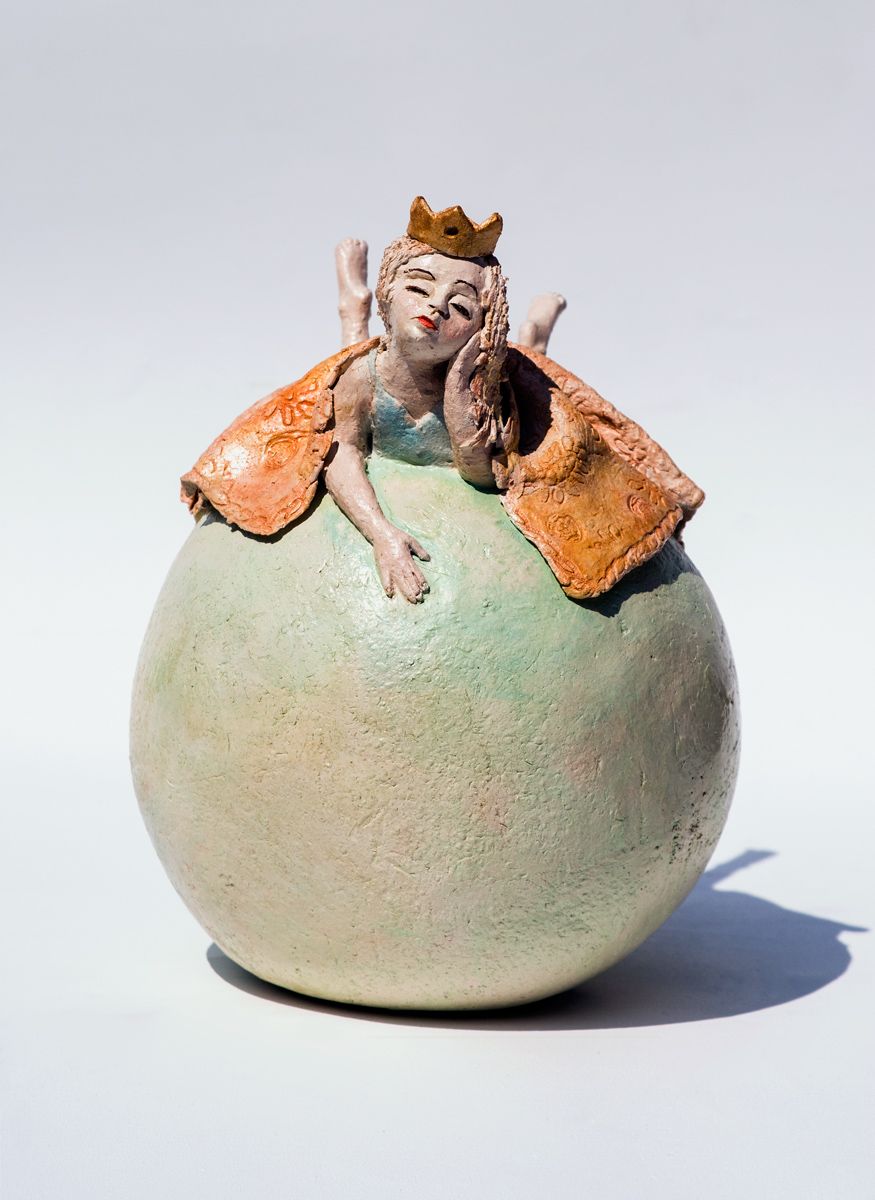 Prinses op de erwt - keramiek van Joke Roberti