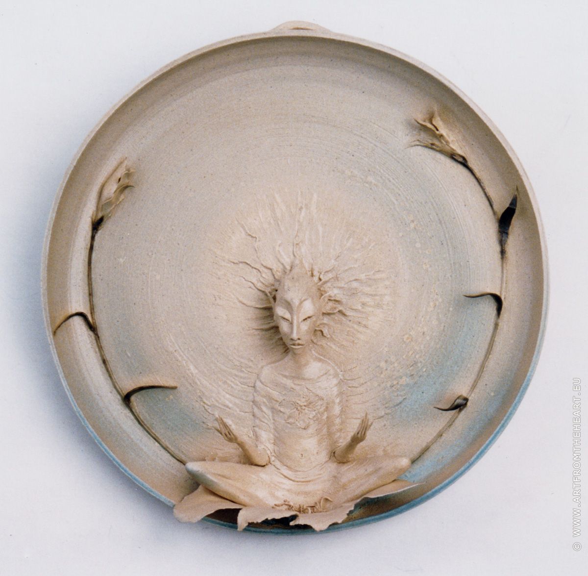 Ode aan de Deva's, keramiek wandbord