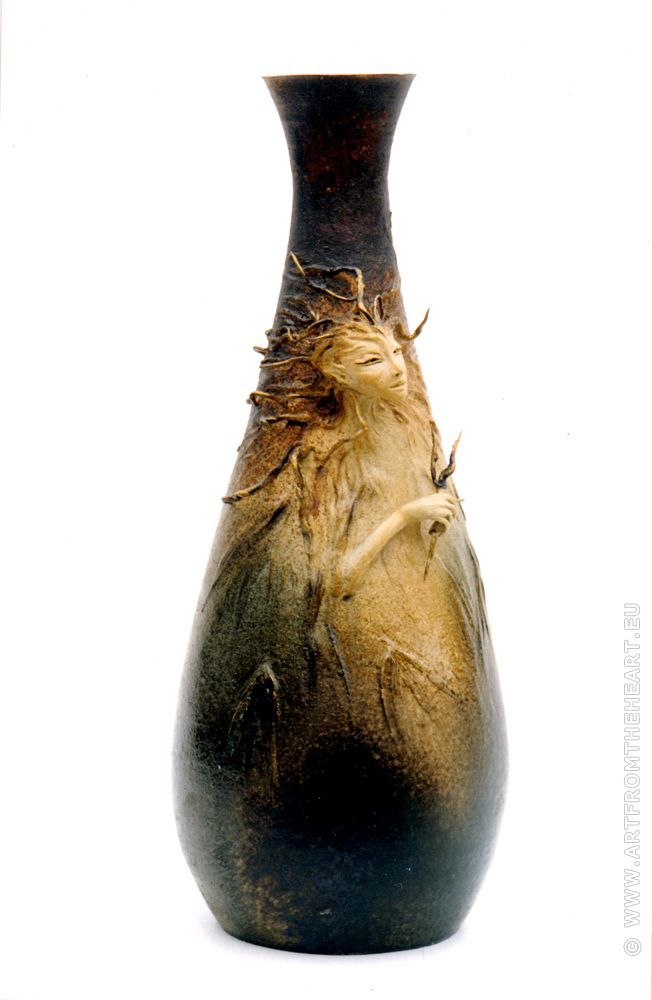 Elfenvaas met wilgenwicca , keramiek