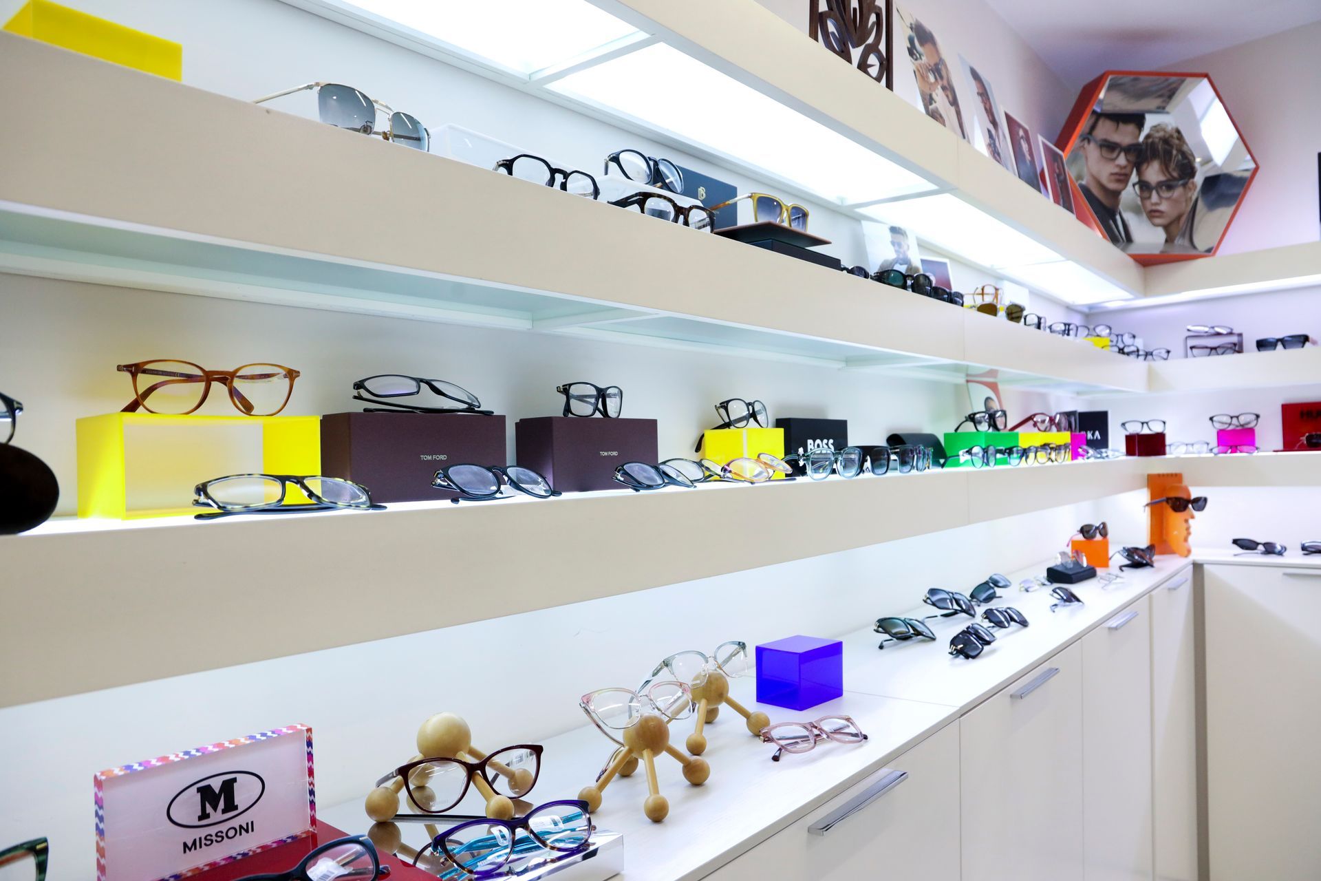 interno del negozio 02