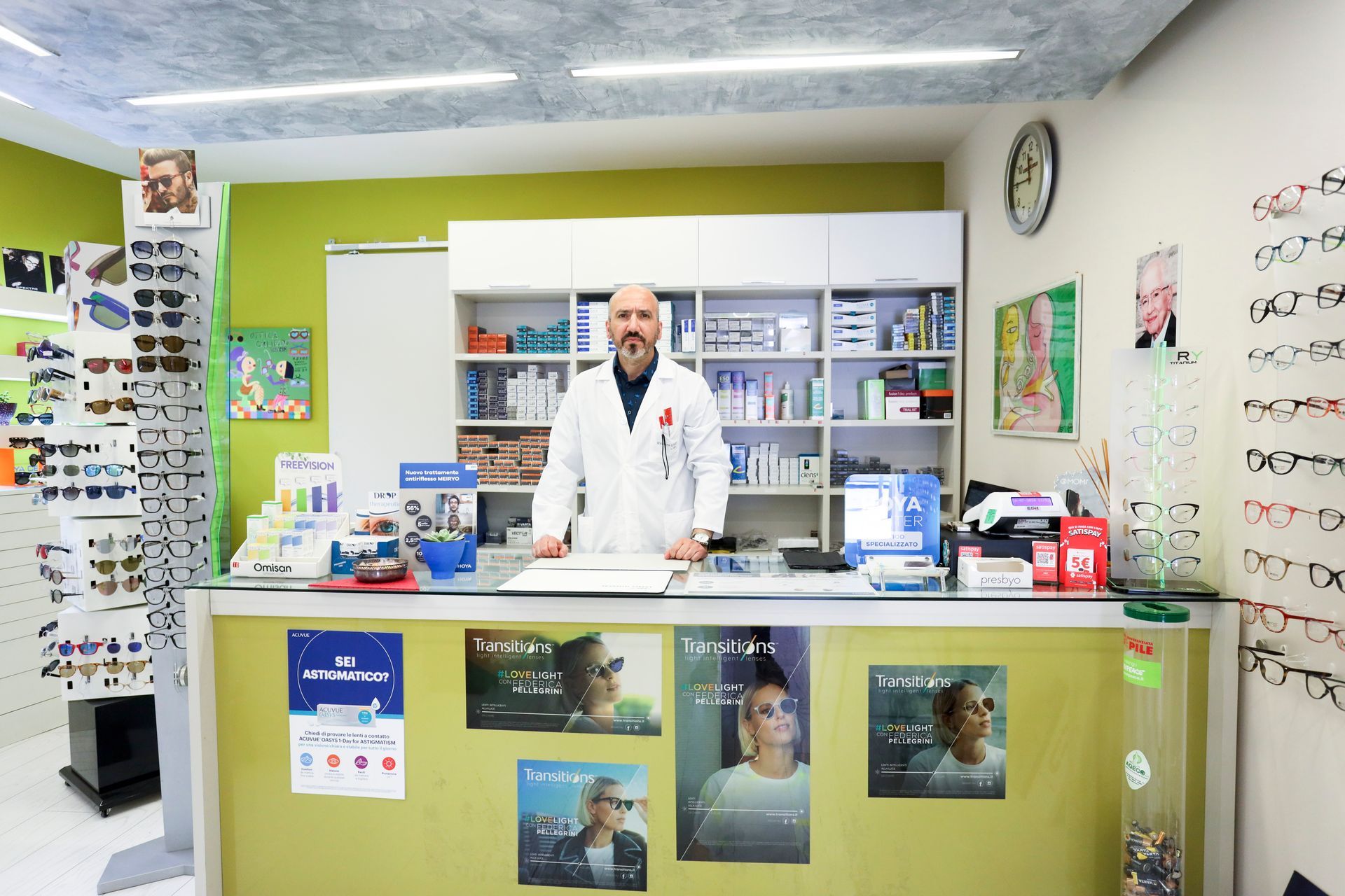 interno del negozio 07