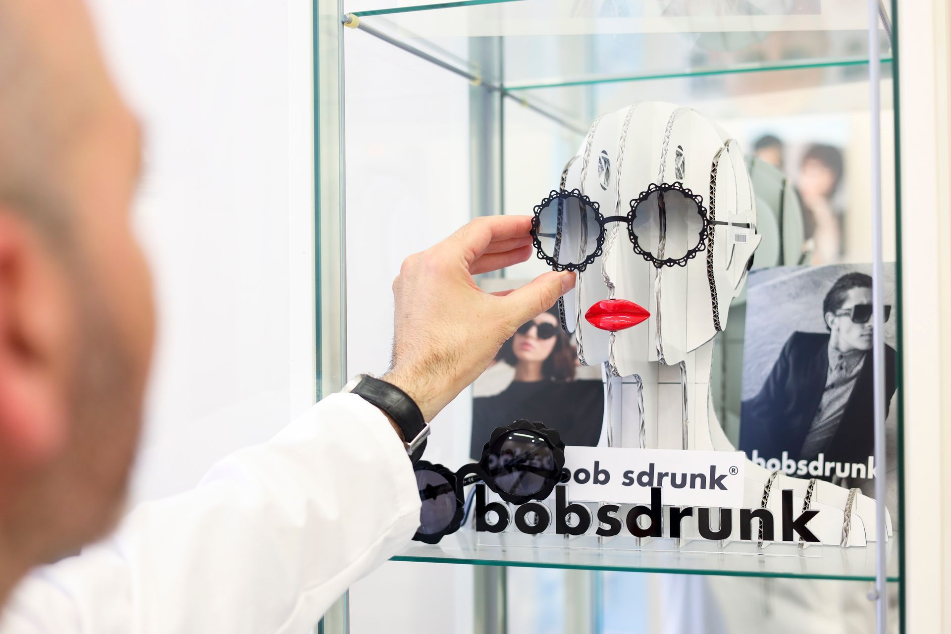 interno del negozio 15