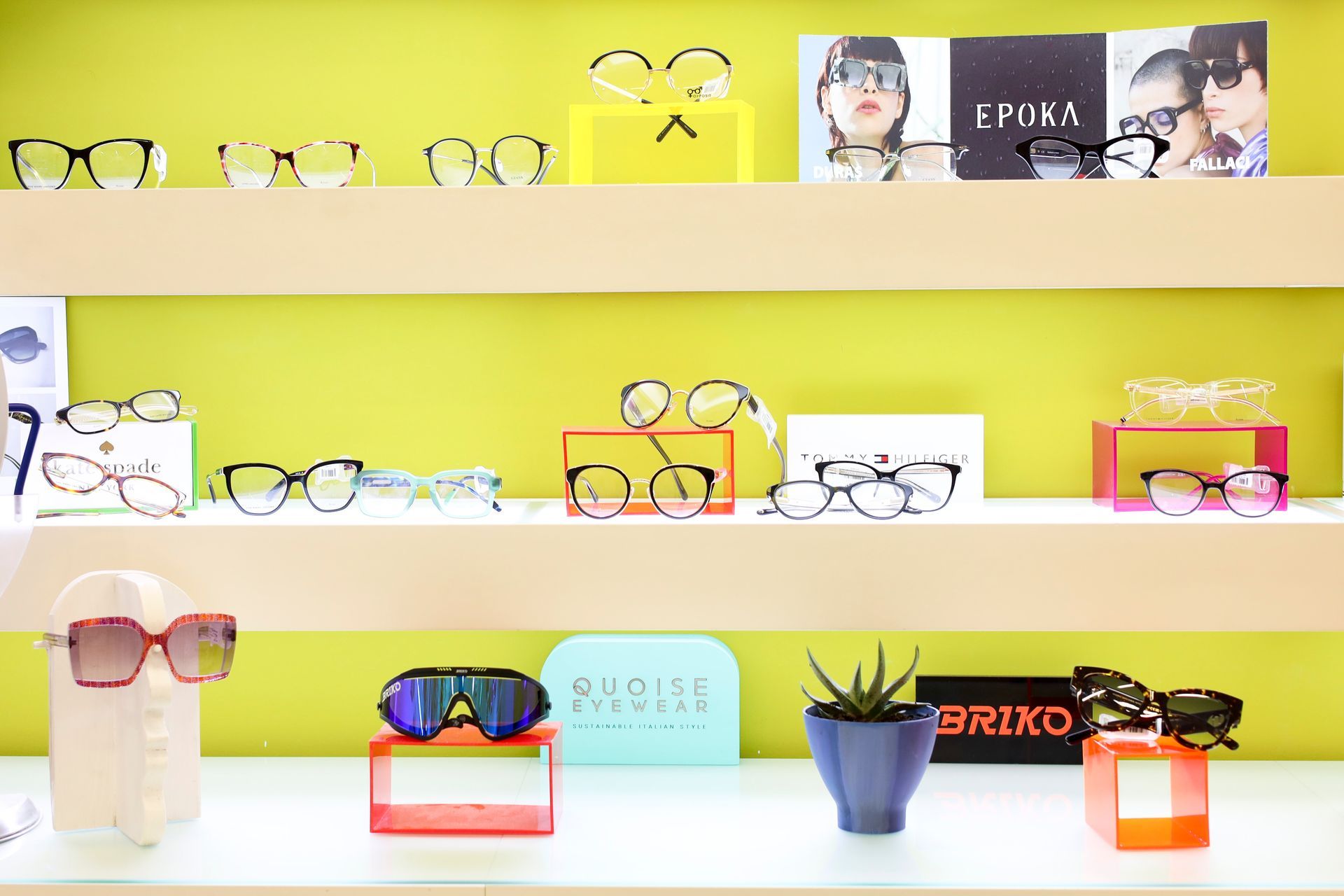 interno del negozio 18