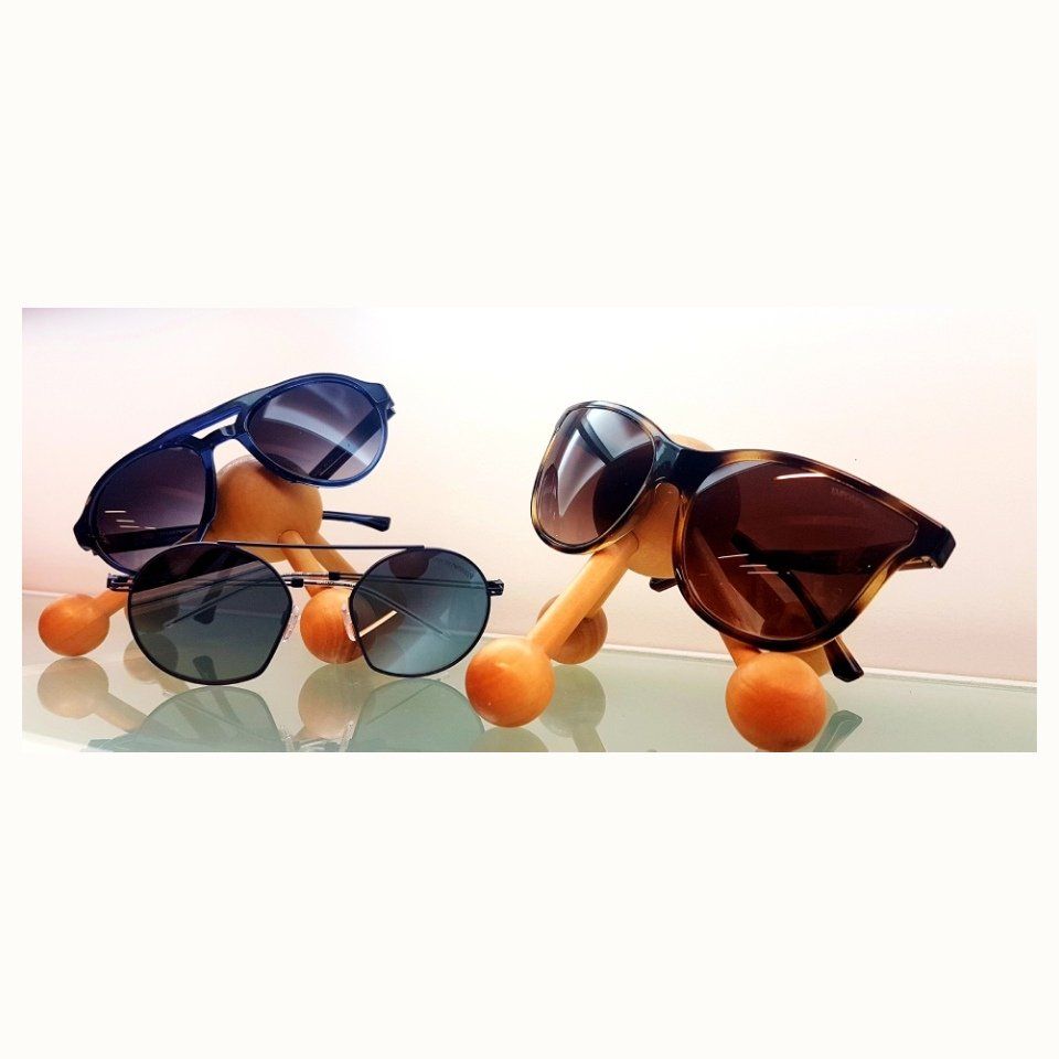 occhiali da sole con filtri anti-UV