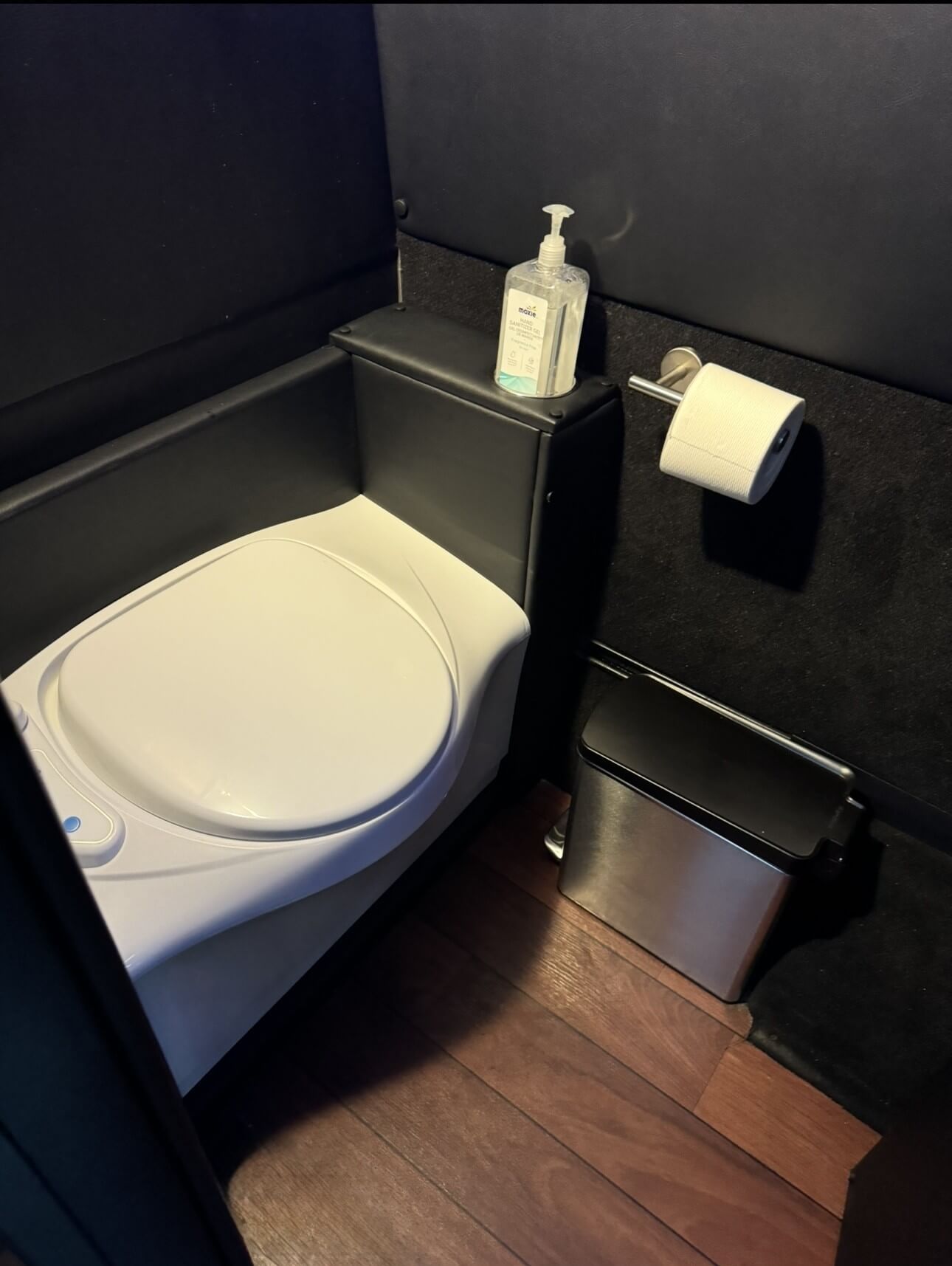 shuttle bus with restroom