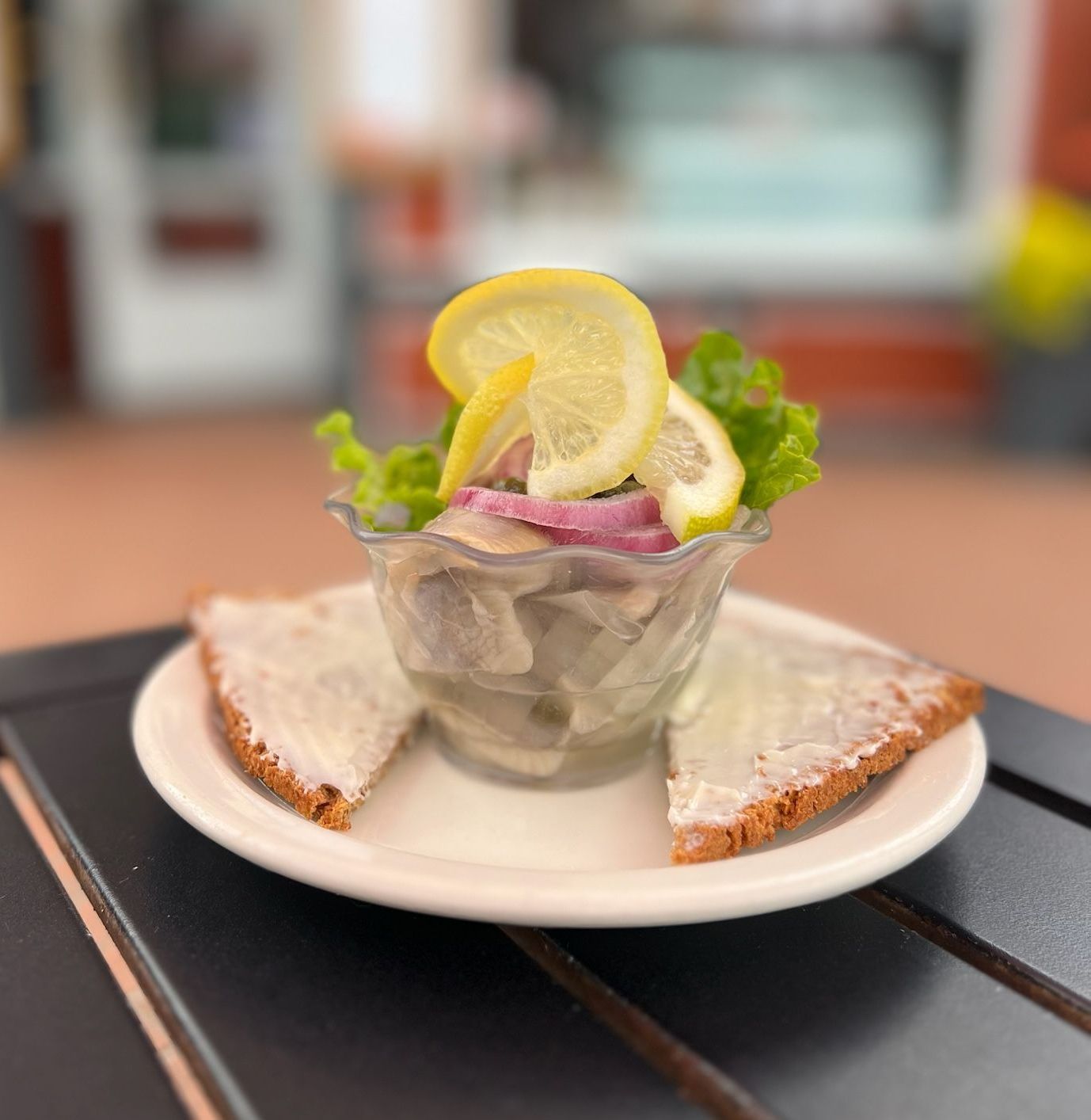 Pickled hearing with Danish bread