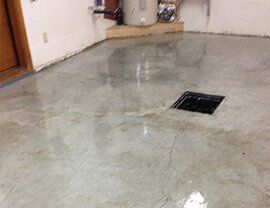 Residential epoxy garage floor