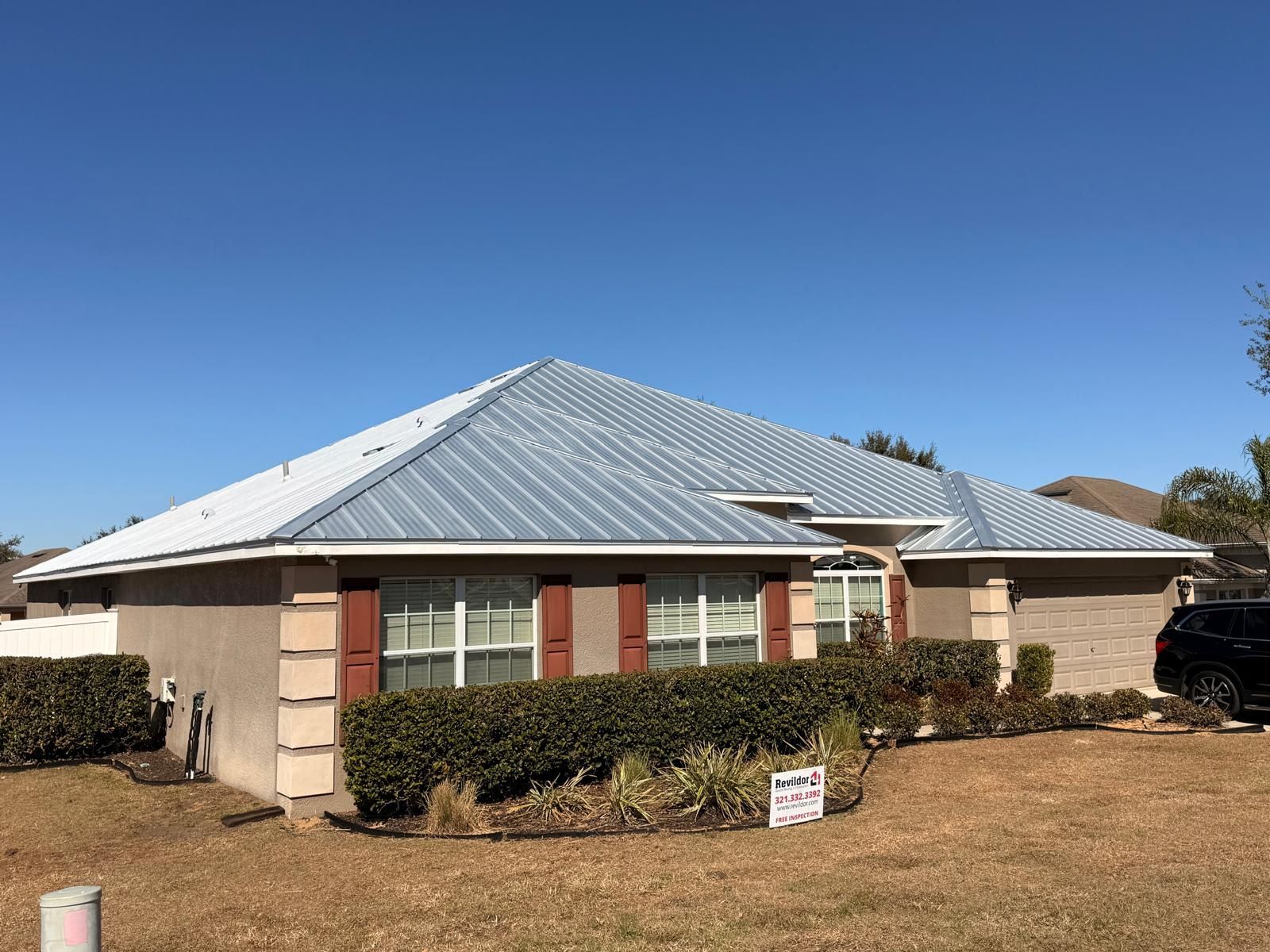 Standing seam metal roof installed on a Central Florida home