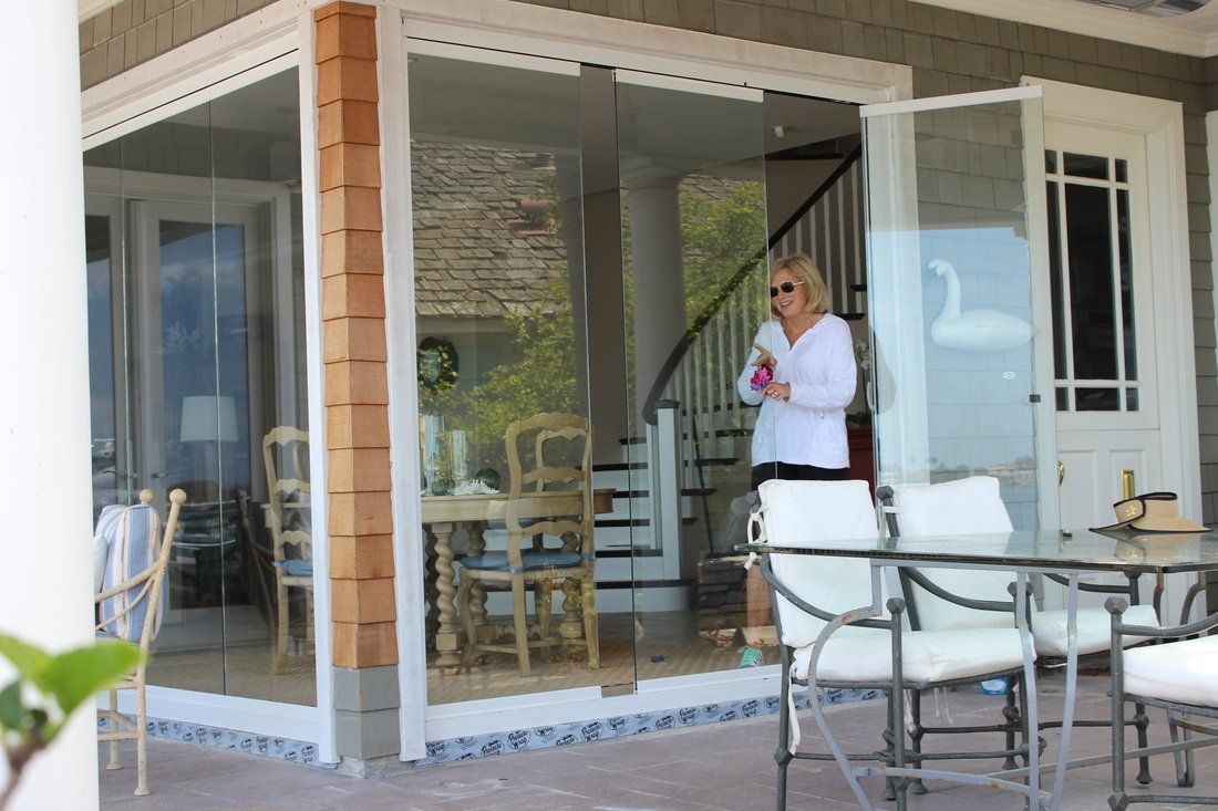 Frameless Folding Doors Balboa Island