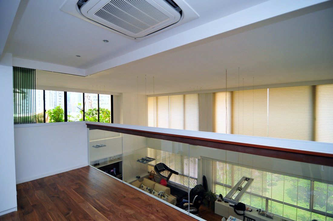 Interior Frameless Folding Windows