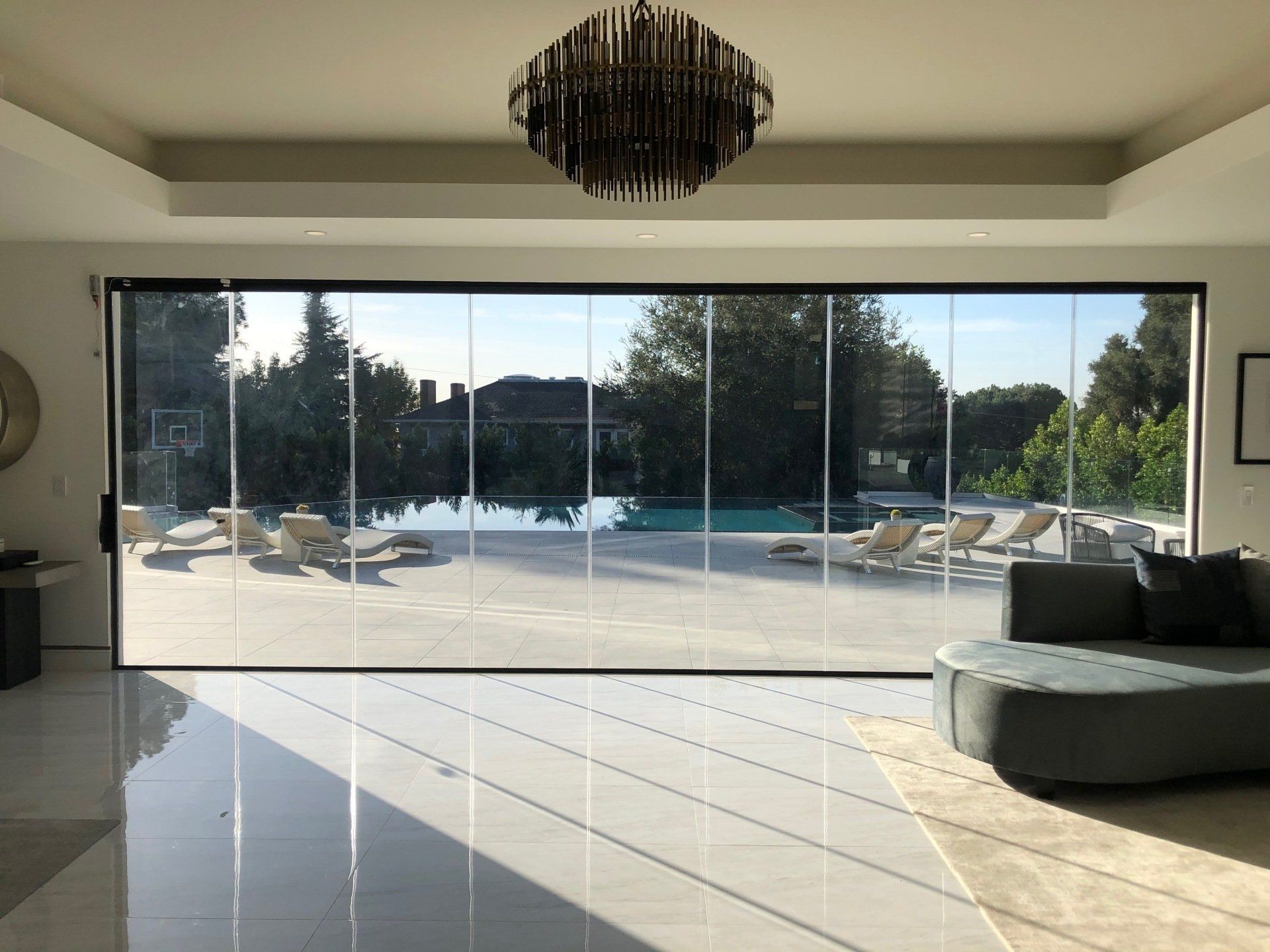 Folding Glass Wall Los Angeles