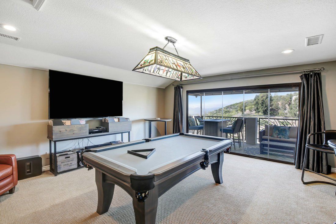 Entertainment Room exterior Folding Doors Murrieta