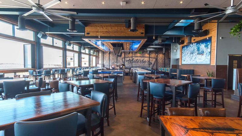 Framed Folding Doors Restaurant 