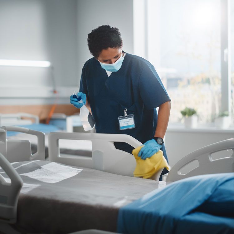 LIMPIEZA A HOSPITALES