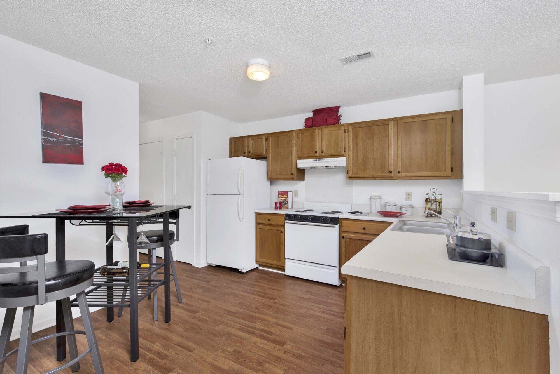 Home Meadowbrook Apartments Fayetteville, NC