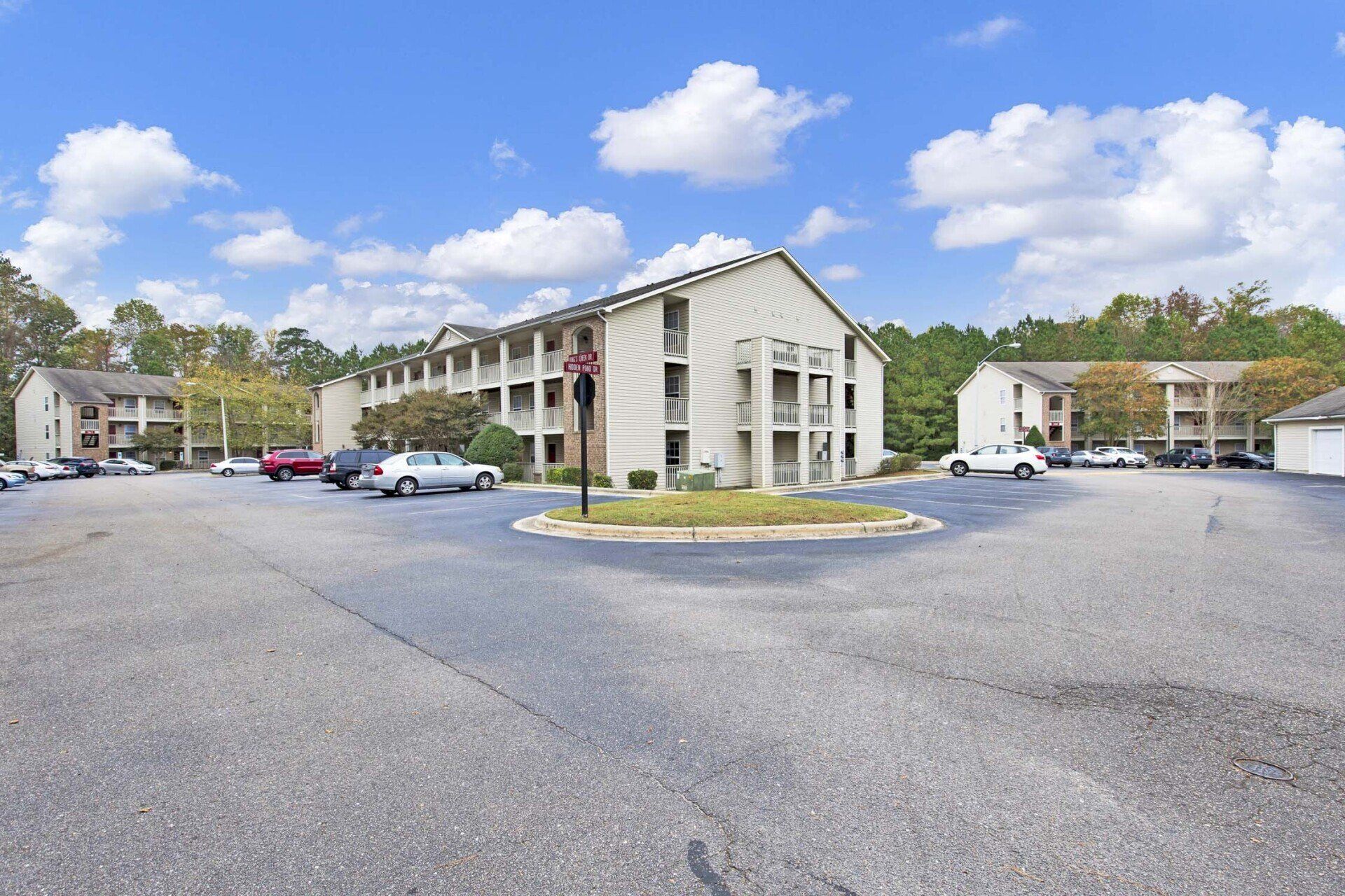 Home Meadowbrook Apartments Fayetteville, NC