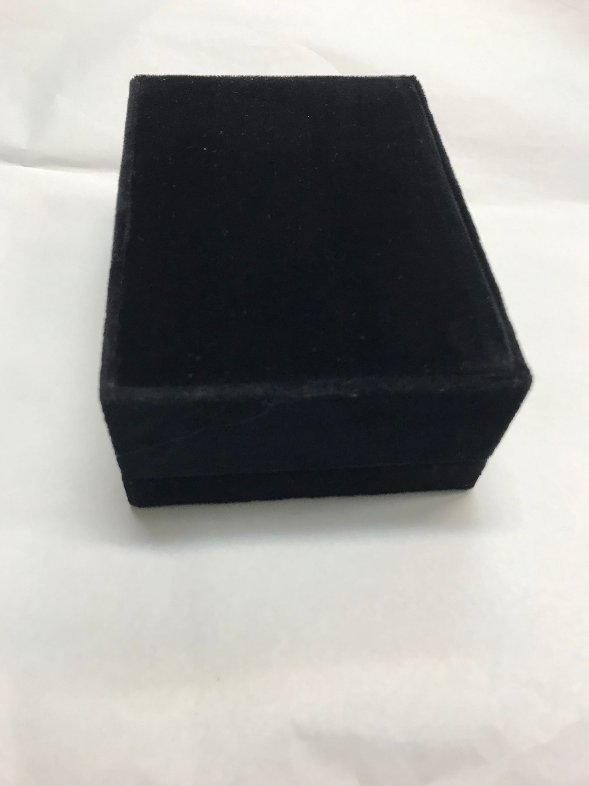 astuccio per anello con rivestimento in raso