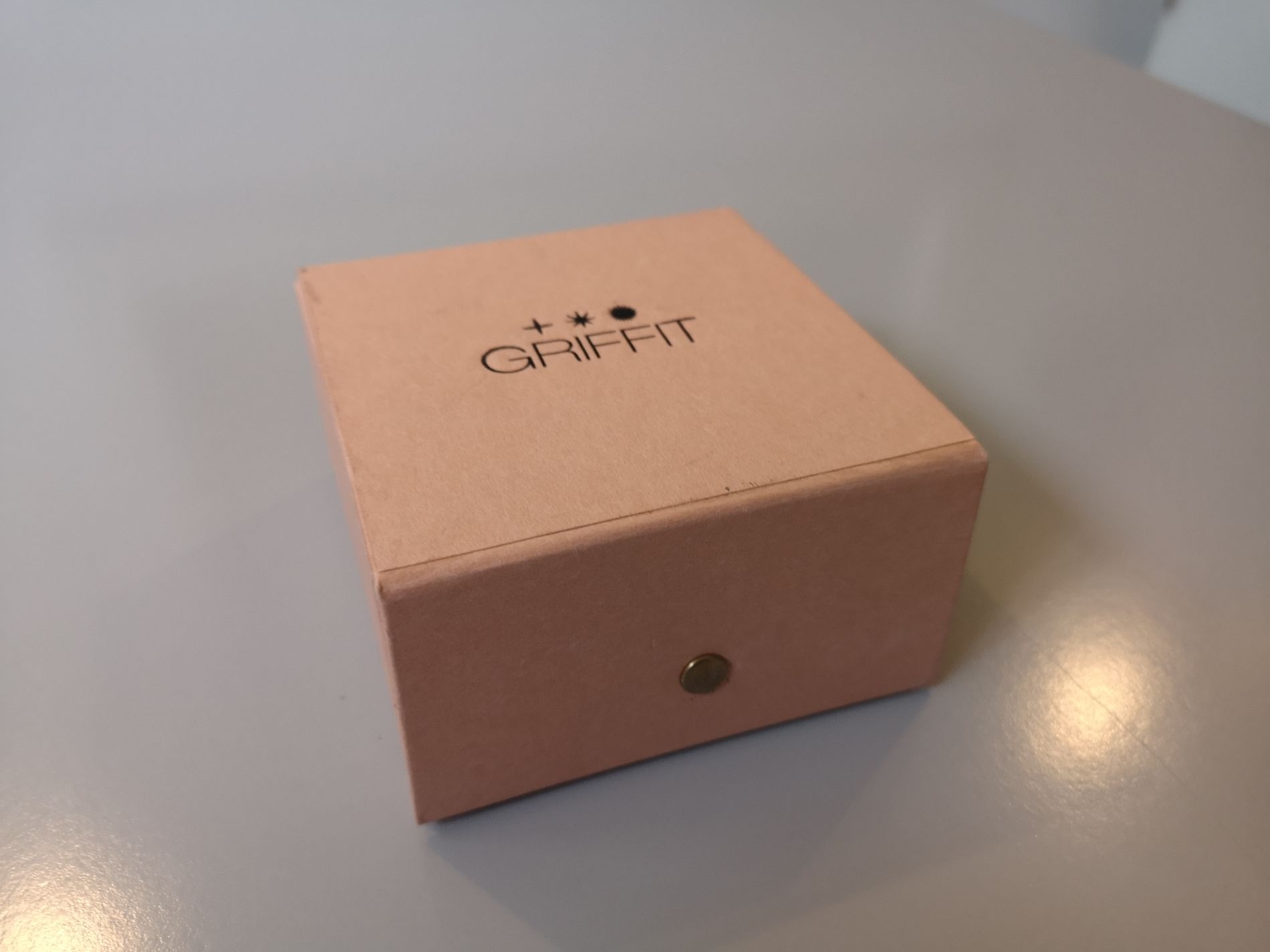 astuccio artigianale per gioielli color rosa tenue