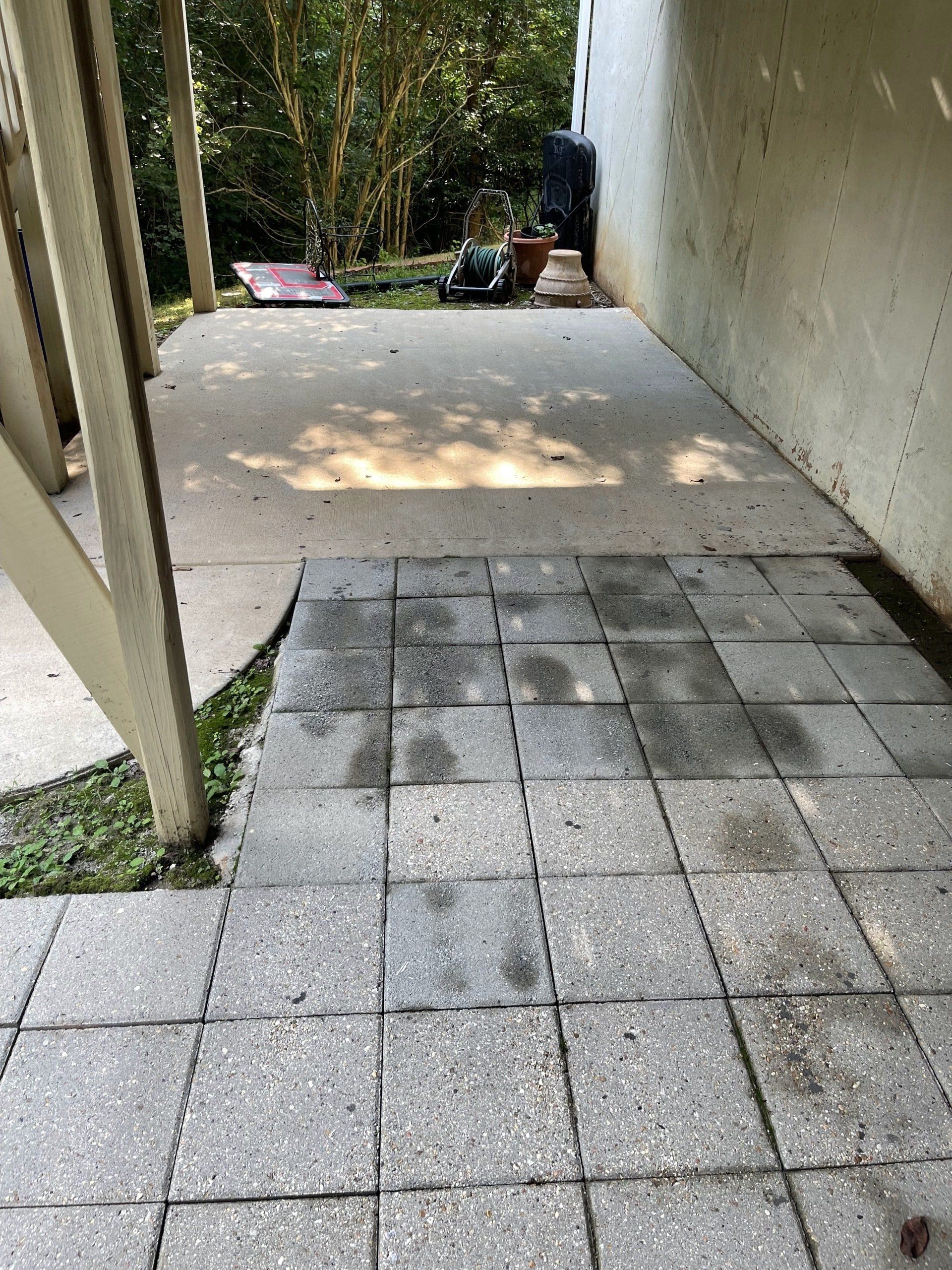 exterior cleaning a wooden deck