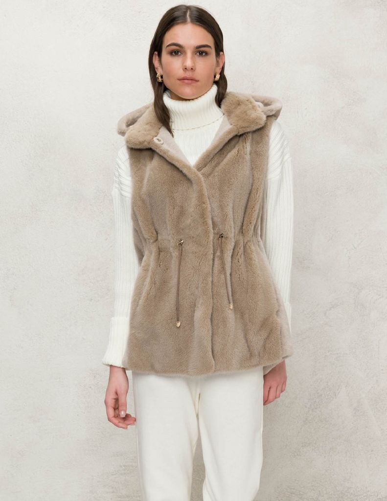 'Suprema' Sand Merino Shearling Vest w/ Reversible Cashmere