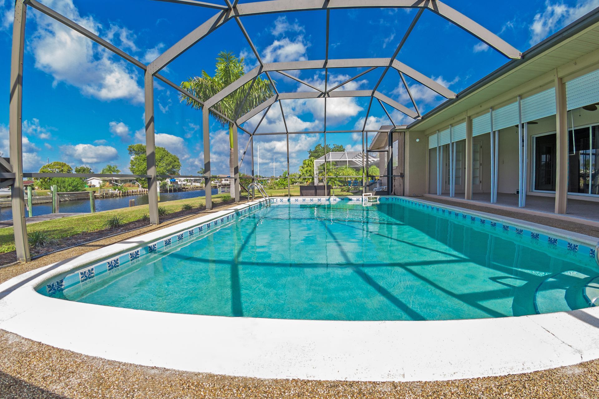 Pool Screen Cleaning Company in Apopka FL