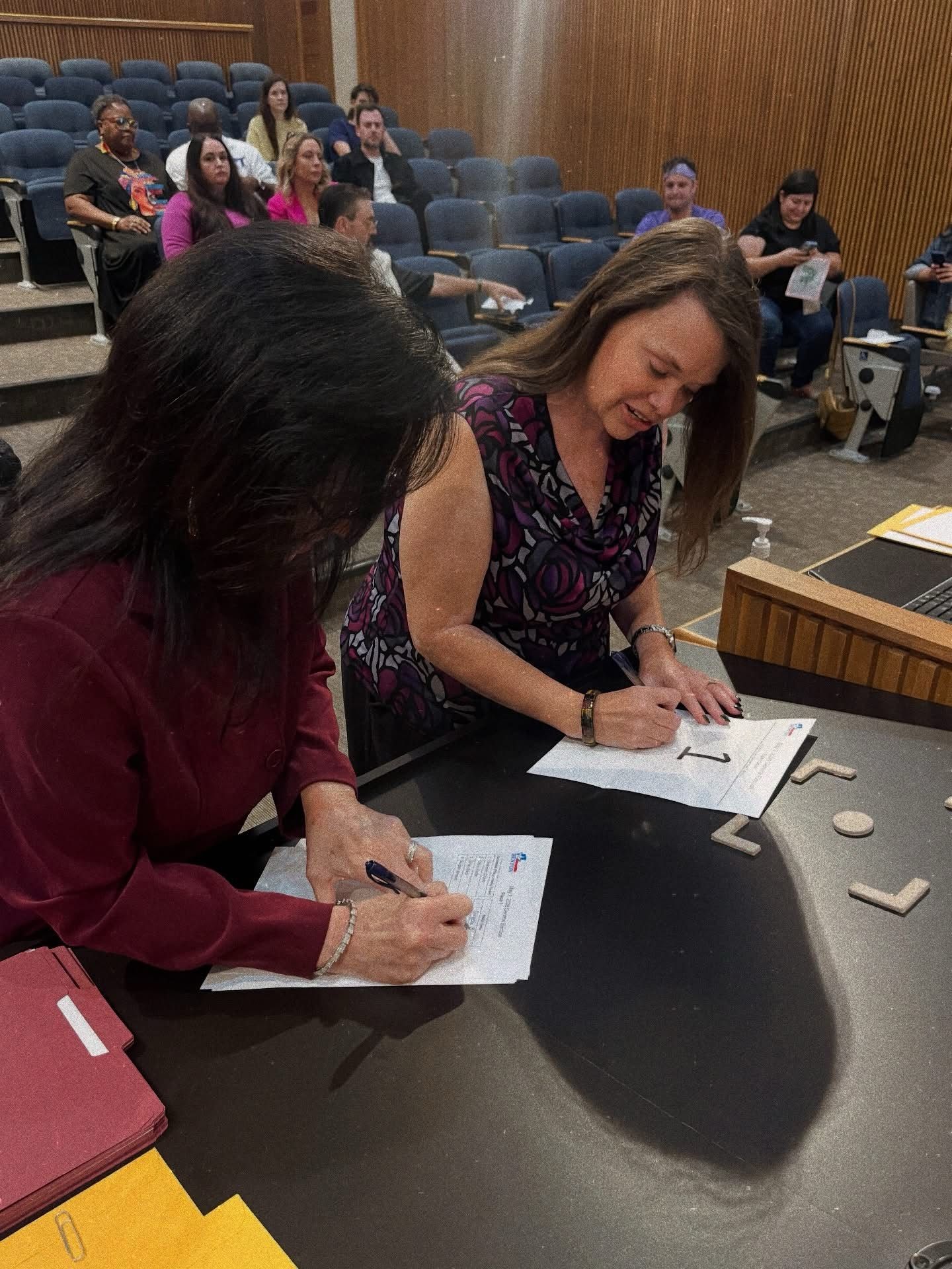 Angela Getting her ballot number