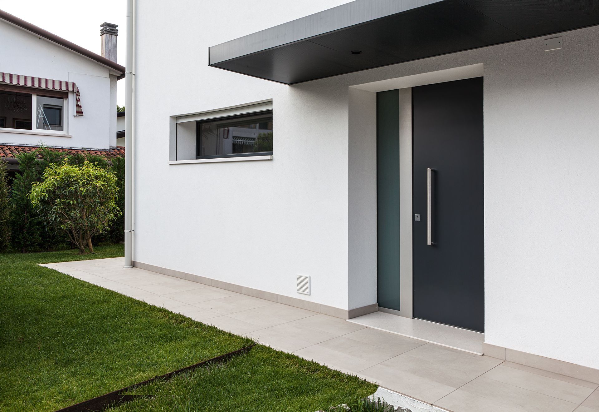 Porta blindata a Pordenone dallo stile moderno e minimal