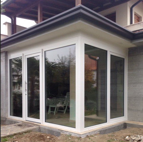 Portefinestre in PVC bianche a Pordenone