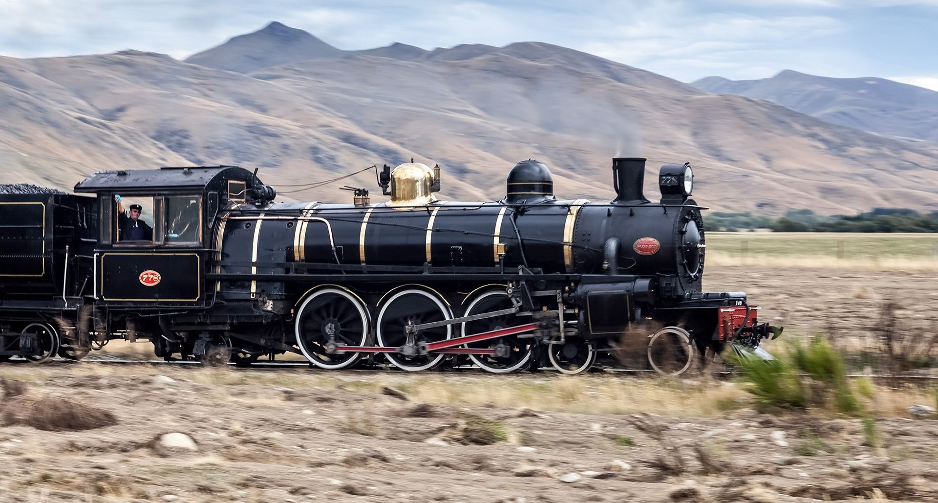 Kingston Flyer heritage steam train near Lake Wakatipu