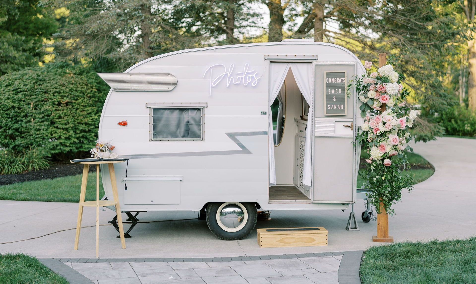 joy bird photo booth camper